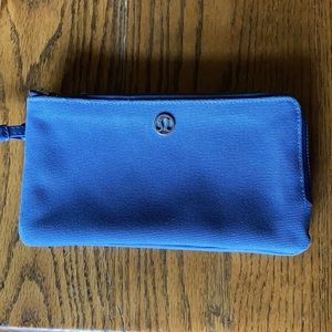 Lululemon-Now and Always Pouch